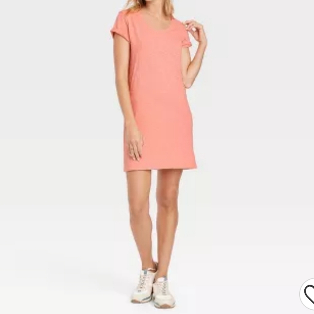 Universal Thread™ Short Sleeve T-Shirt Dress in Coral Size M